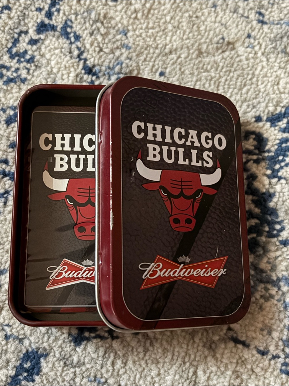 Chicago Bulls Budweiser Sealed Playing Card Deck in Collectible Tin